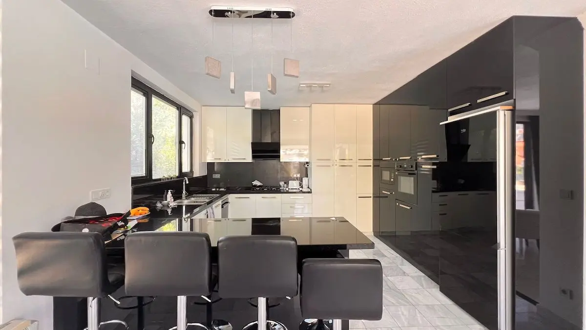 Kitchen area